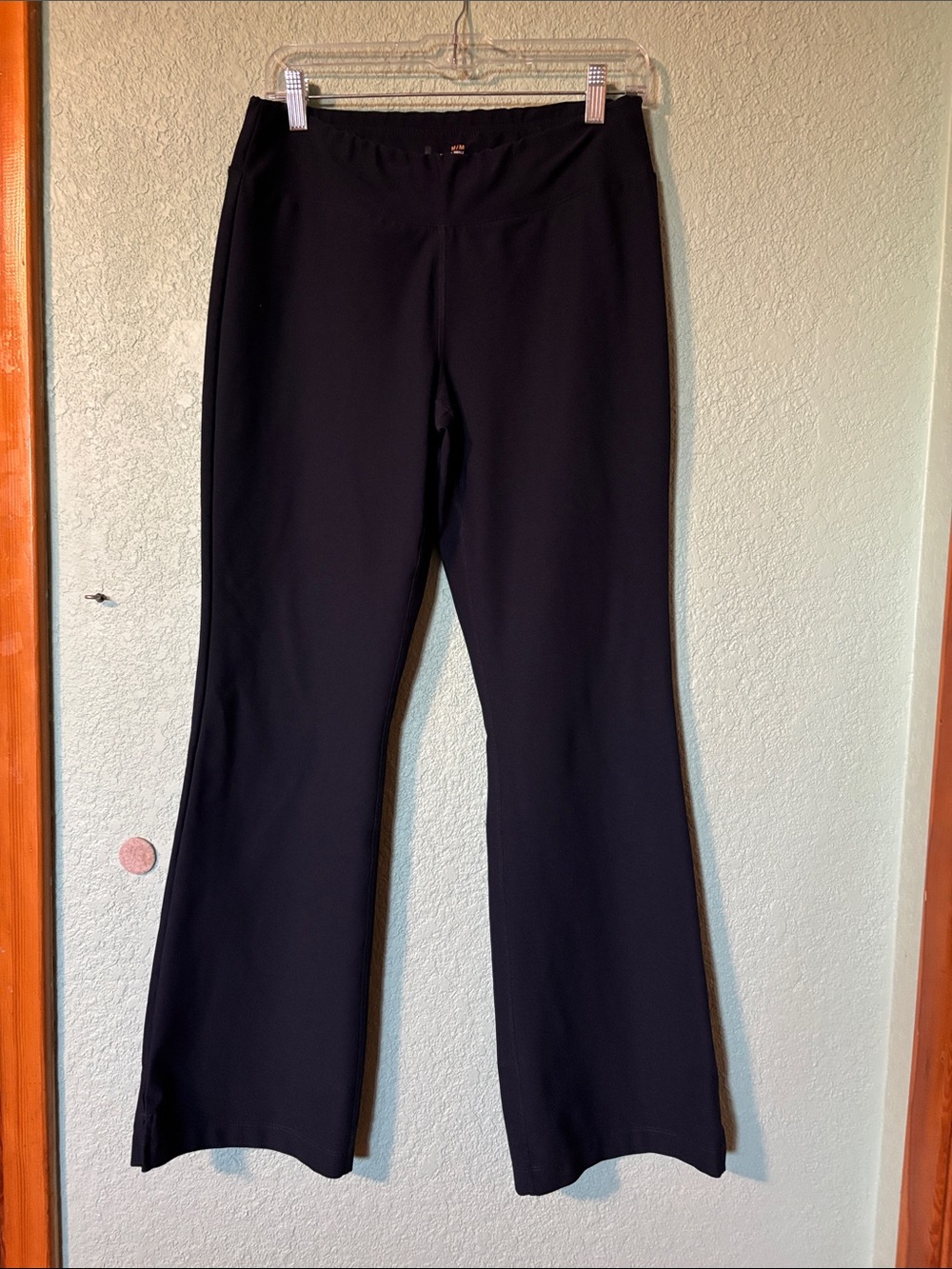 Lucy Navy Bootcut Stretch Athletic Pants Women’s Size Medium Good